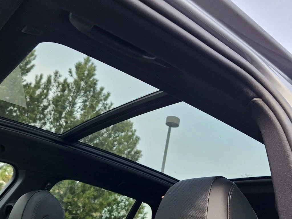 Used 2026 Skyscraper Grey Metallic BMW xDrive50e image 18