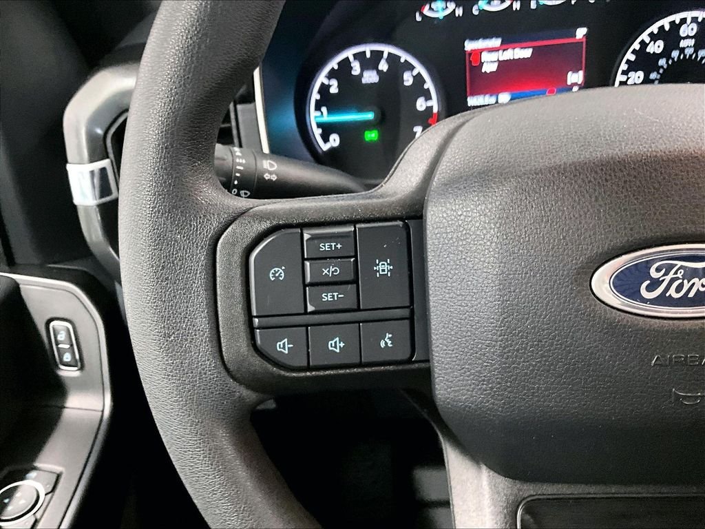 Used 2023 Oxford White Ford XL image 23