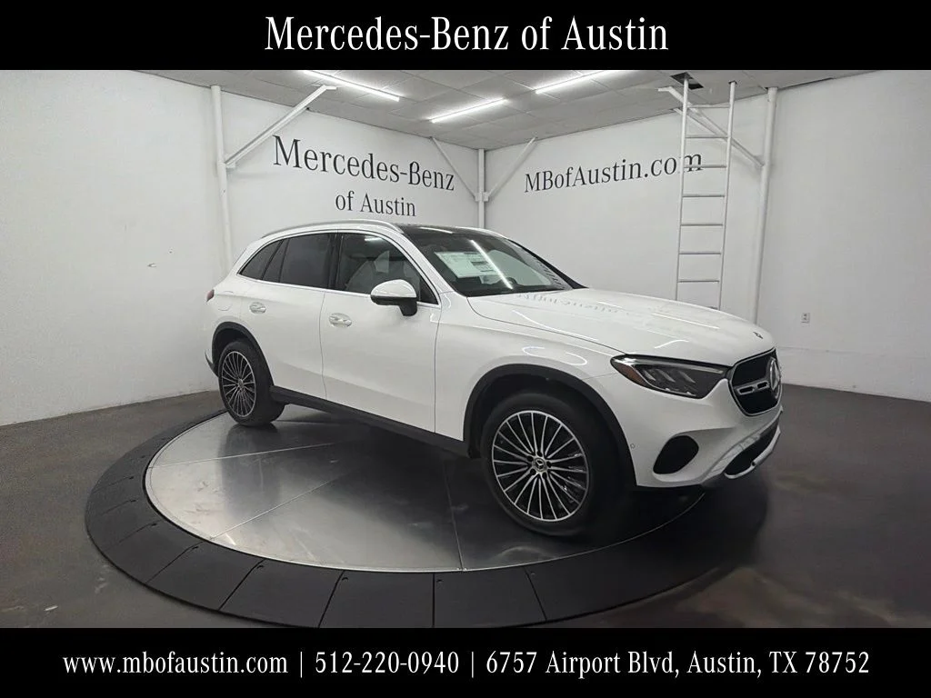 New 2027 White Mercedes-Benz GLC 300 image 1