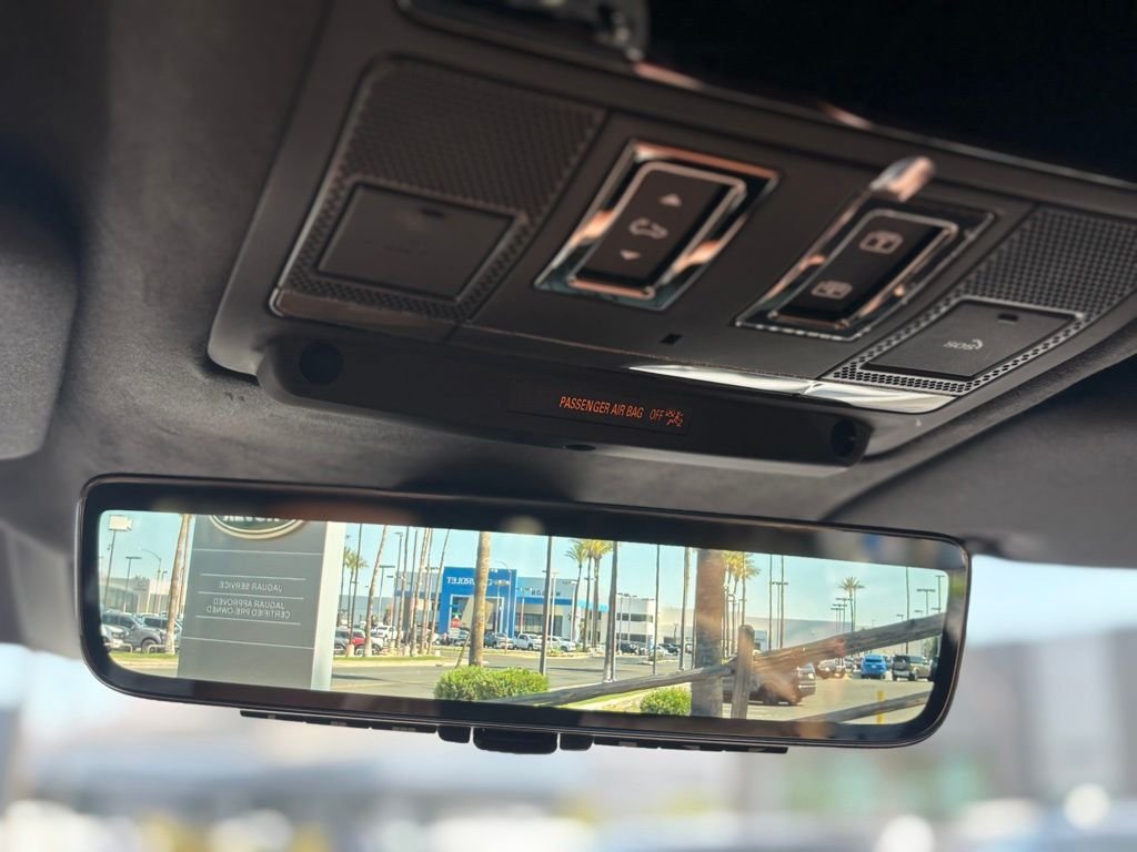 New 2026 Fuji White Land Rover OCTA image 9