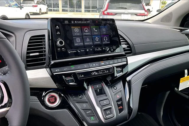 New 2026 Sonic Gray Pearl Honda Touring image 17