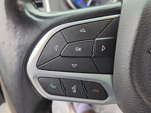 Used 2019 Gray Chrysler Touring image 25