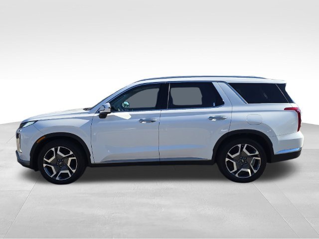 Used 2023 White Hyundai Limited image 2