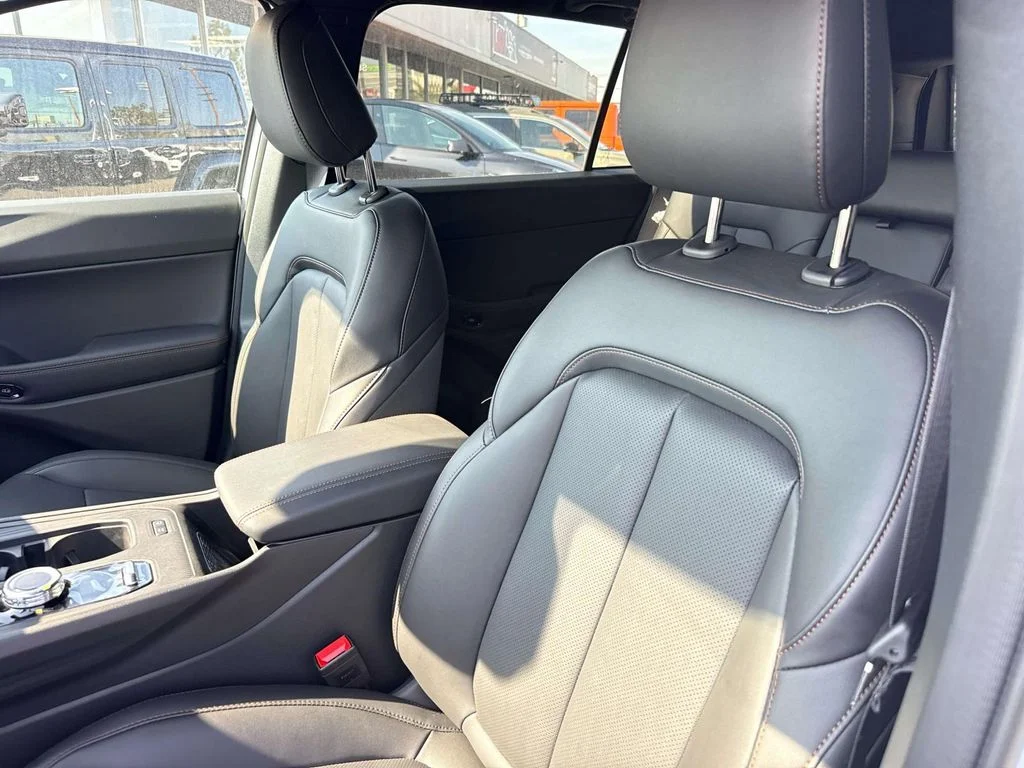 New 2026 White Jeep Limited image 21