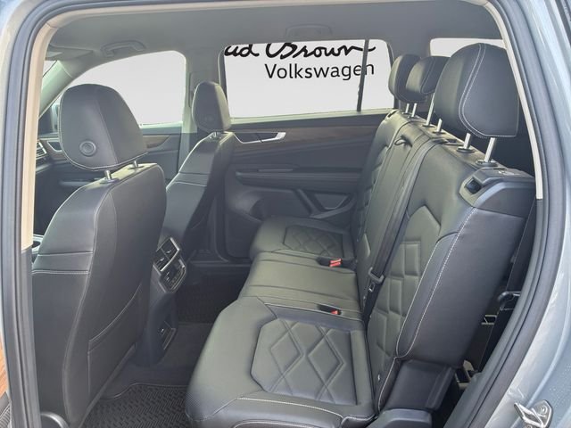 New 2026 Silver Mist Volkswagen SE image 13