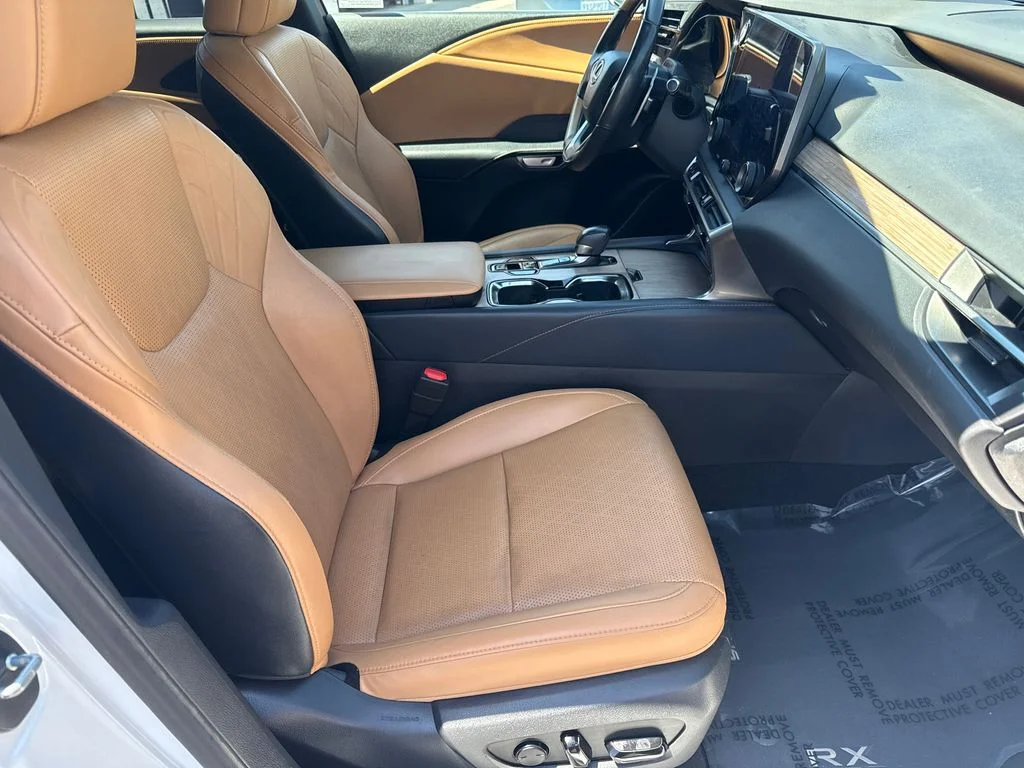 Used 2024 White Lexus 350 Premium Plus image 12