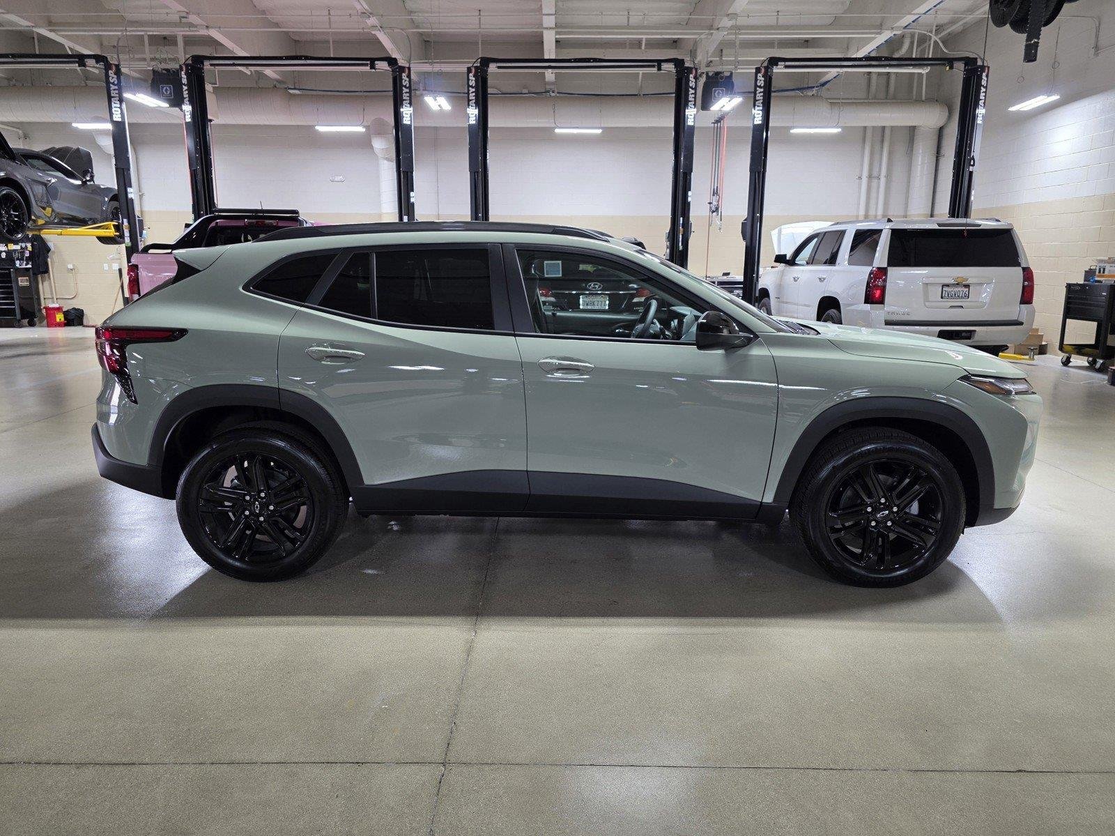 2026 Chevrolet Trax Activ - Photo 8