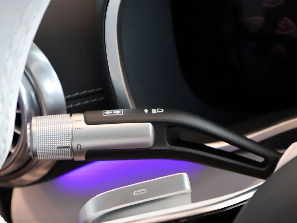 New 2026 MANUFAKTUR moonlight white magno (White Ambiance) Mercedes-Benz Maybach SL 680 image 93