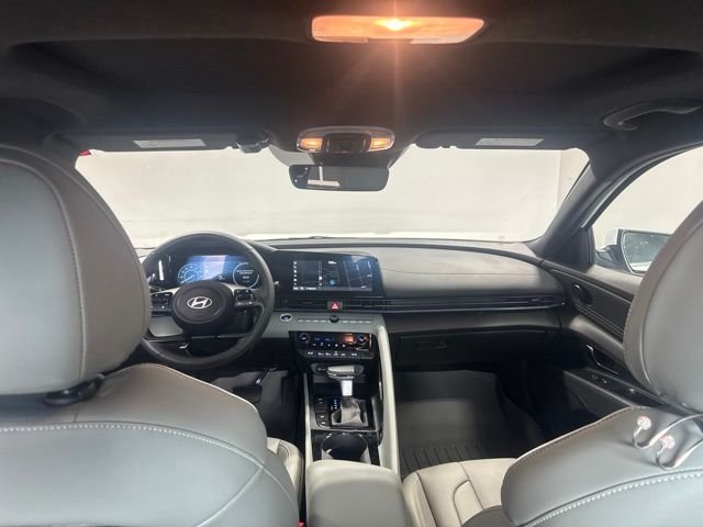 Used 2025 White Hyundai Limited image 22