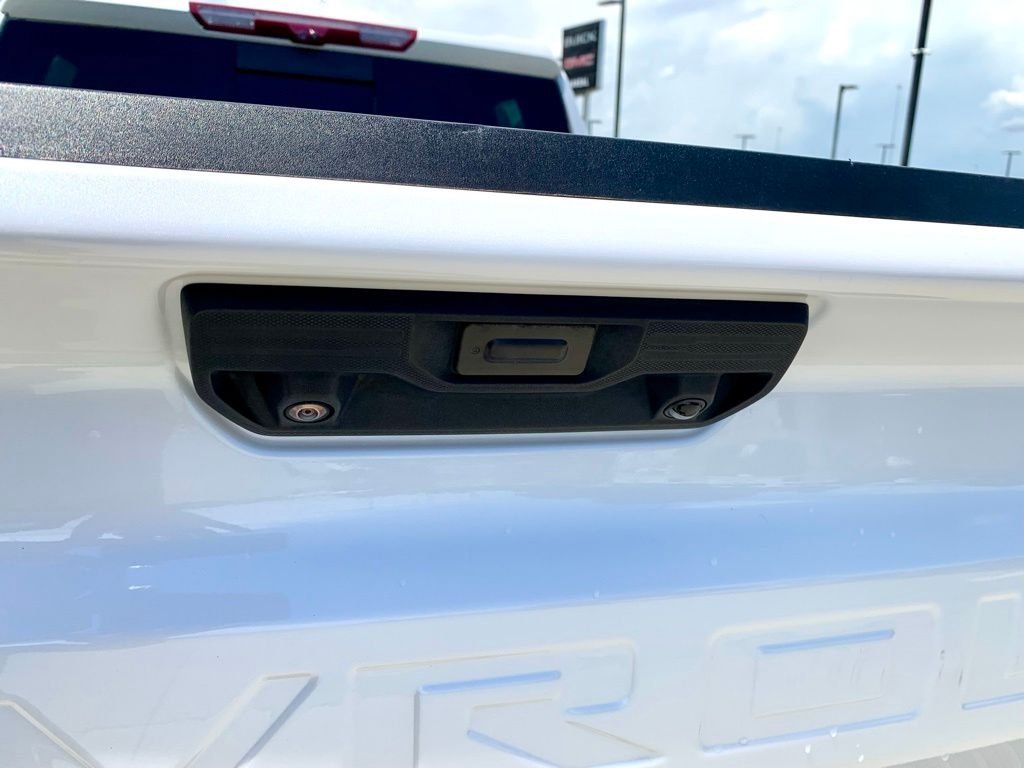 Used 2023 Beige Chevrolet High Country image 45