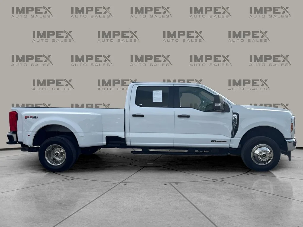 Used 2024 White Ford XLT image 6