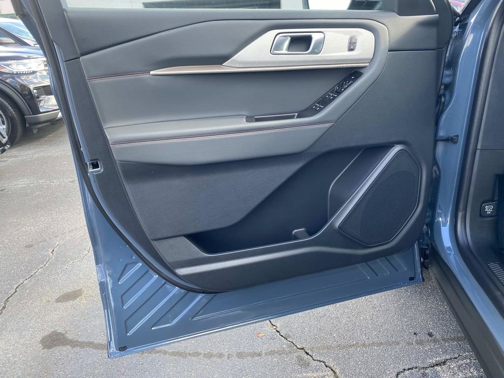 2026 Ford Explorer - Photo 13