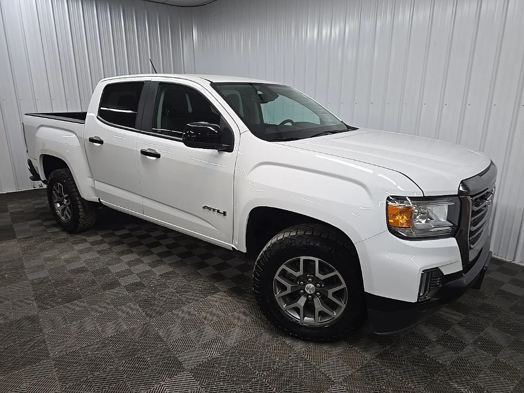 Used 2022 White GMC AT4 w/Leather image 7