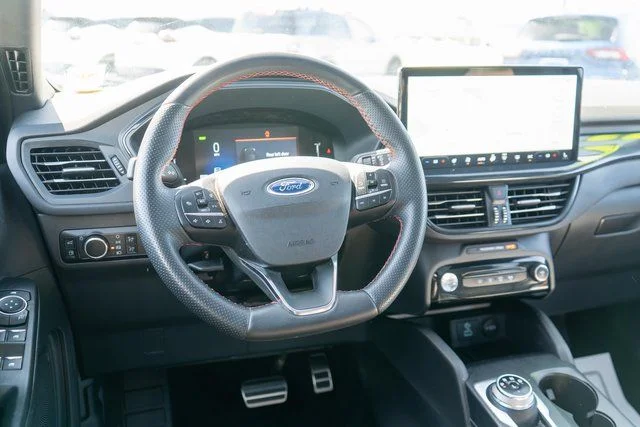 Used 2023 Gray Ford ST-Line image 14