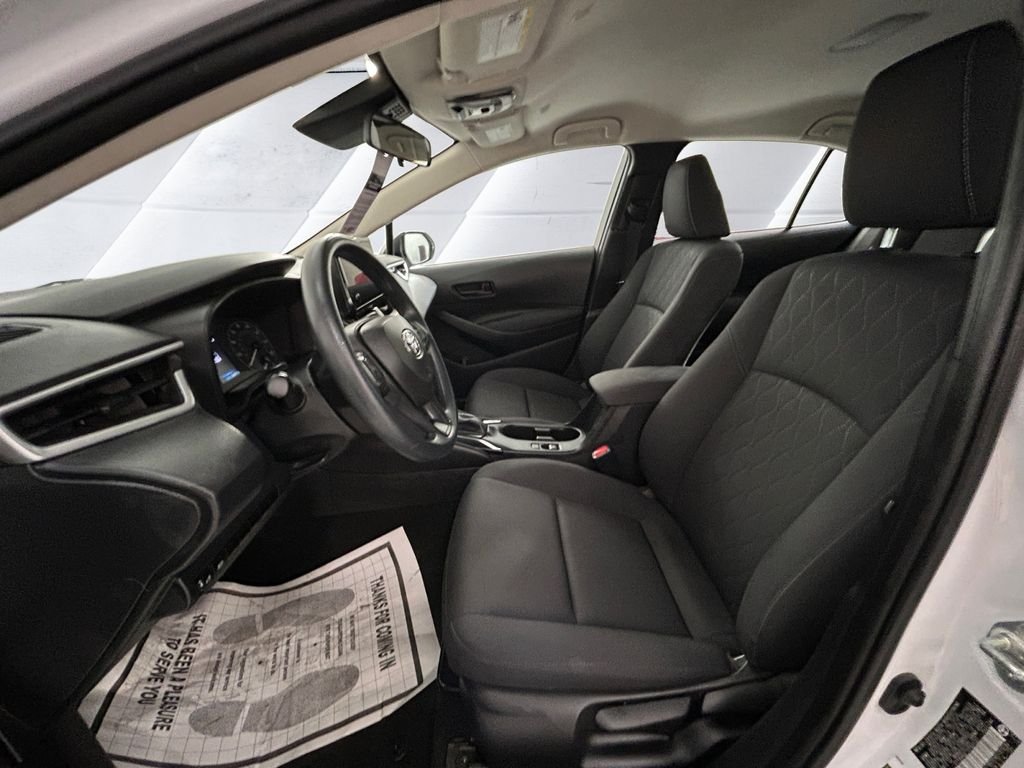 Used 2023 White Toyota LE image 7