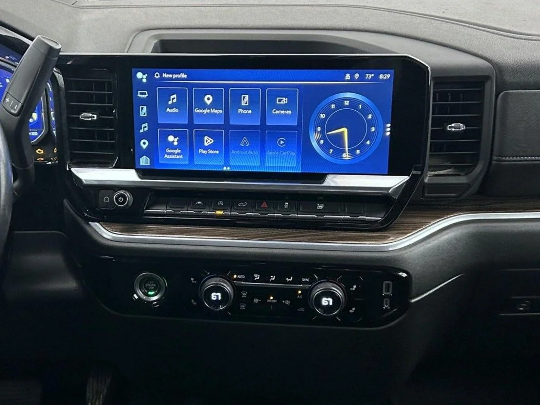 Used 2023 White Chevrolet LT image 12