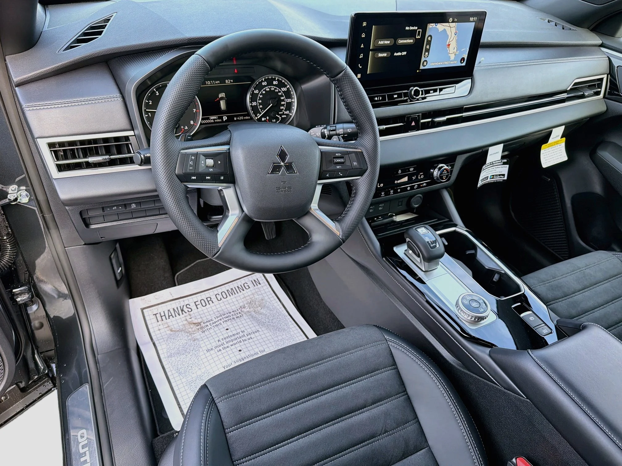 New 2026 Graphite Gray Mitsubishi LE image 8
