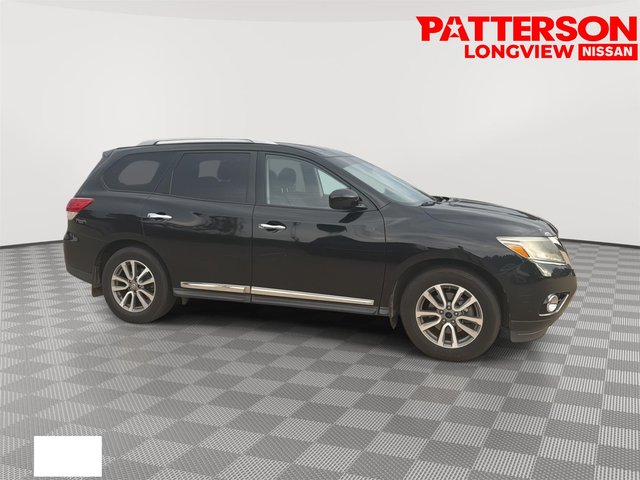Pre-Owned 2016 Nissan Pathfinder SL