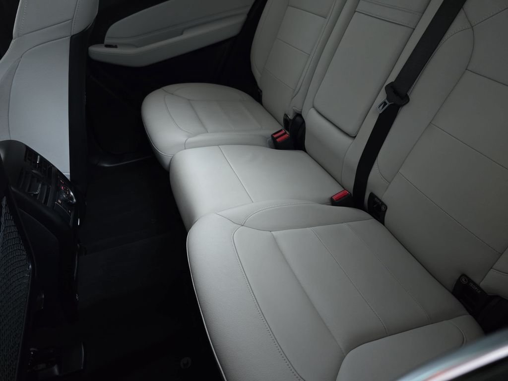 Used 2018  Mercedes-Benz GLE 350 image 16