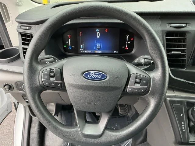 New 2026 Oxford White Ford Base image 17