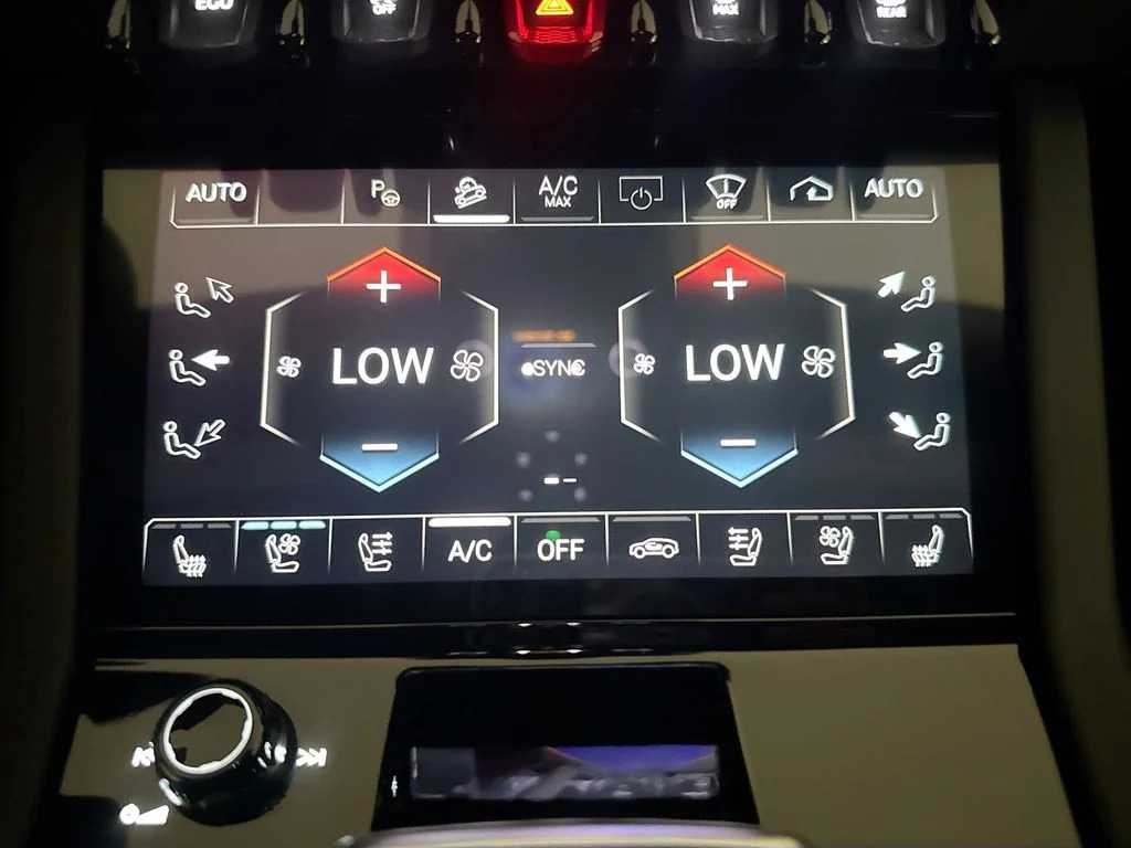 New 2026  Lamborghini SE image 16
