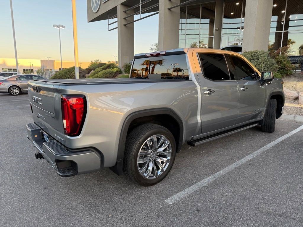 Used 2025 Sterling Metallic GMC Denali image 4
