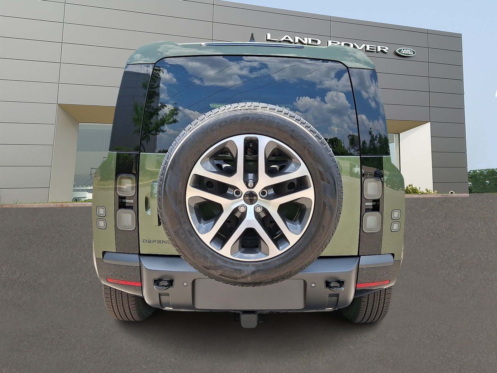 New 2026 Woolstone Green Land Rover P400 X-Dynamic SE image 7