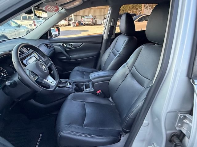 Used 2019 Silver Nissan SV image 10
