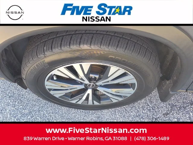 Used 2023 Gray Nissan SV image 17