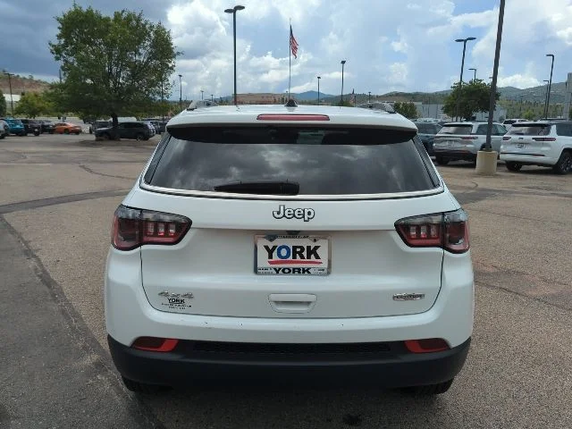 Certified Used 2025 White Jeep Latitude image 5
