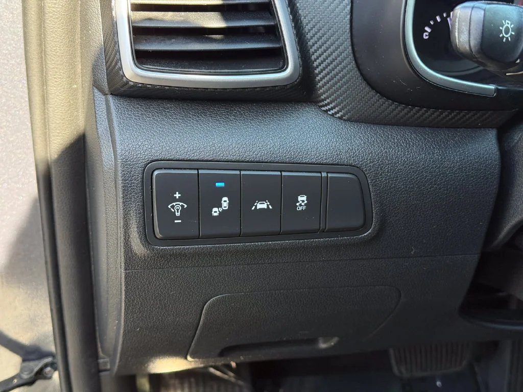 Used 2019  Hyundai Value image 24