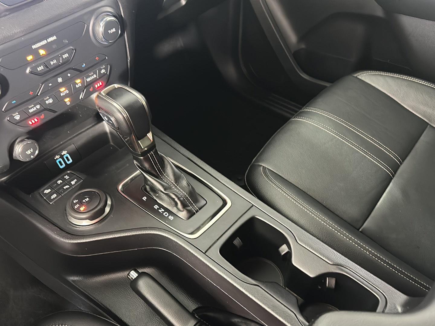 Used 2019 Oxford White Ford LARIAT image 27