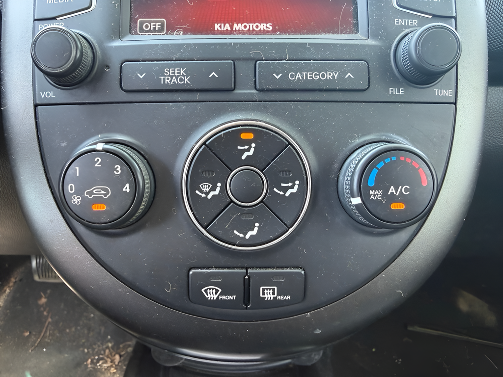 Used 2012 White Kia Plus image 16