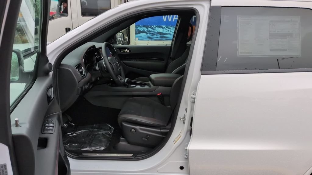 New 2026 White Knuckle Clear-Coat Exterior Paint Dodge GT Plus image 13