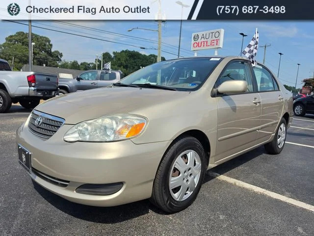 Used 2005 Desert Sand Mica Toyota LE image 3