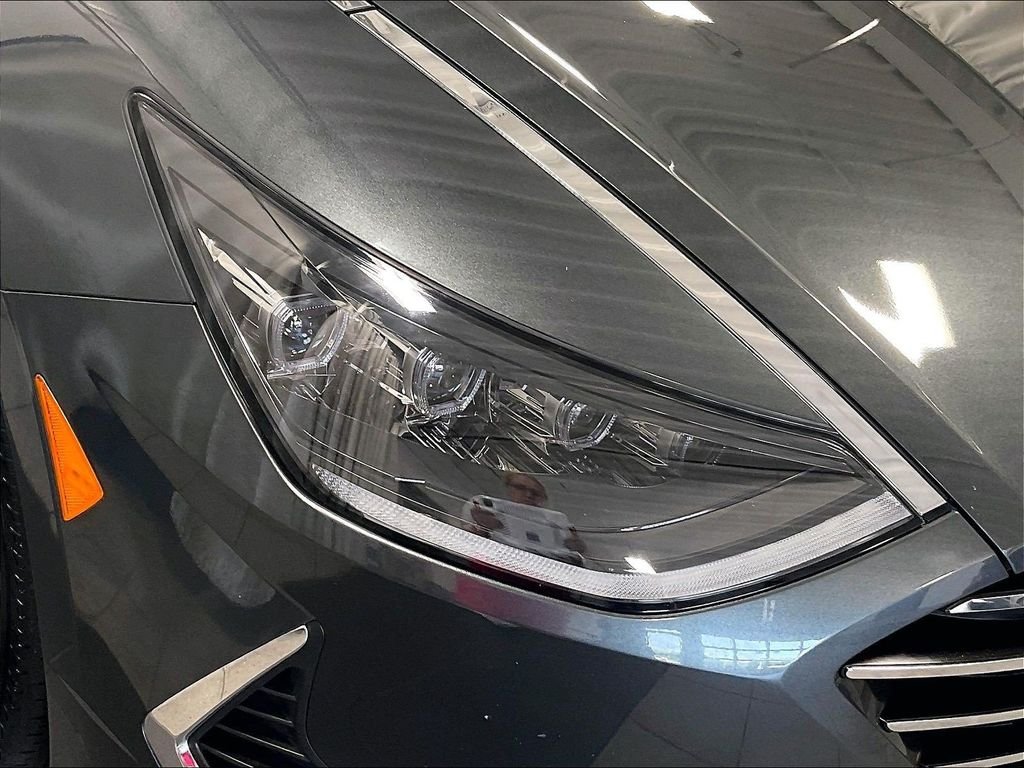Used 2023 Gray Hyundai SE image 32