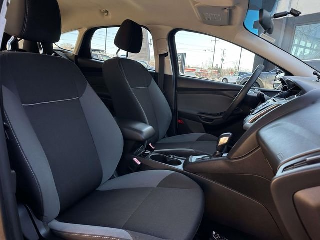 2012 Ford Focus SE - Photo 15