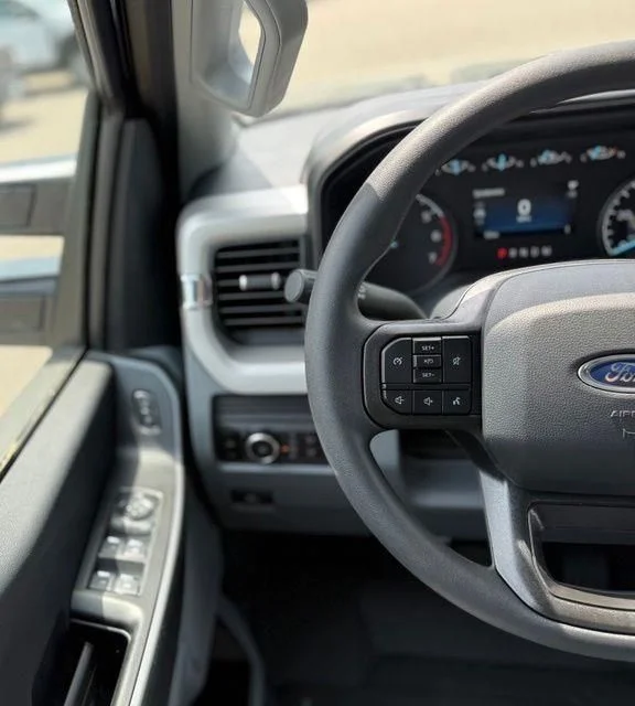 New 2026 Carbonized Gray Metallic Ford F-350® XLT image 17