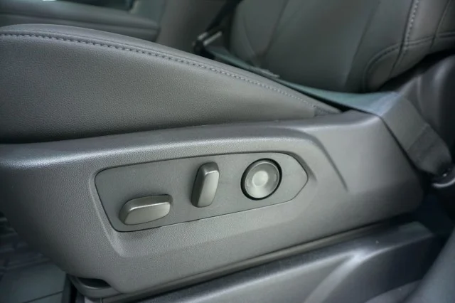 New 2026 Sterling Gray Metallic Chevrolet LT image 23