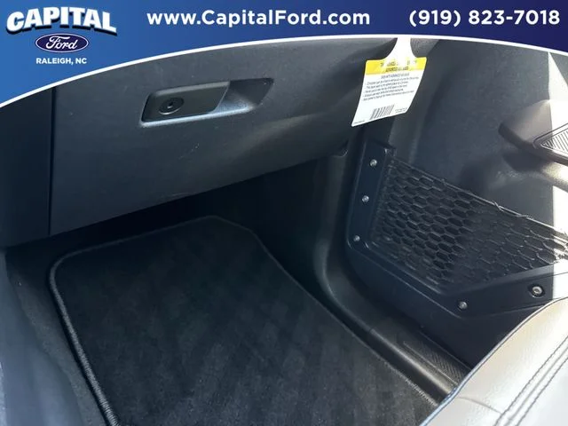 Used 2024 Gray Ford Wildtrak image 27