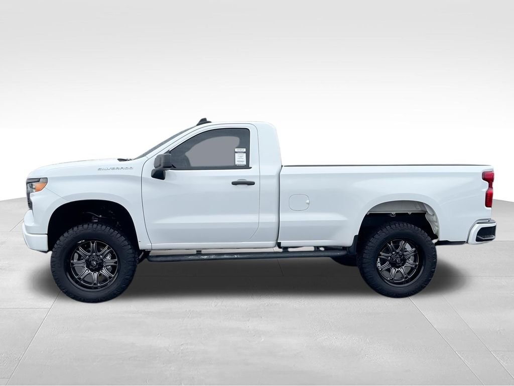 Used 2024 White Chevrolet WT image 5