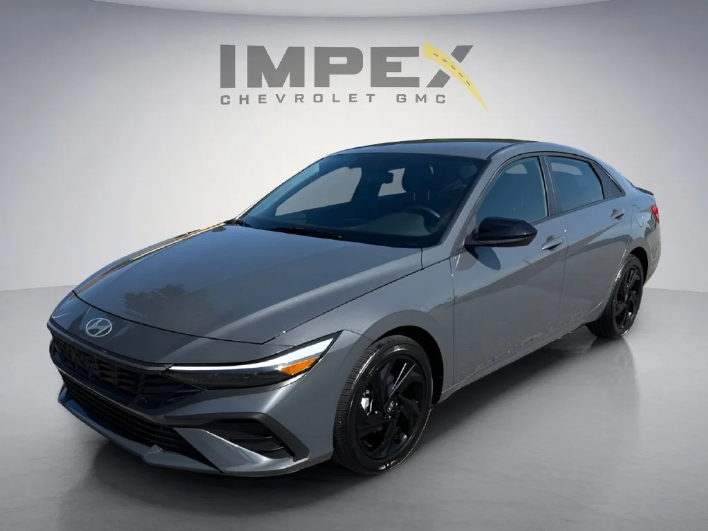 Used 2026 Charcoal Hyundai SEL Sport image 1