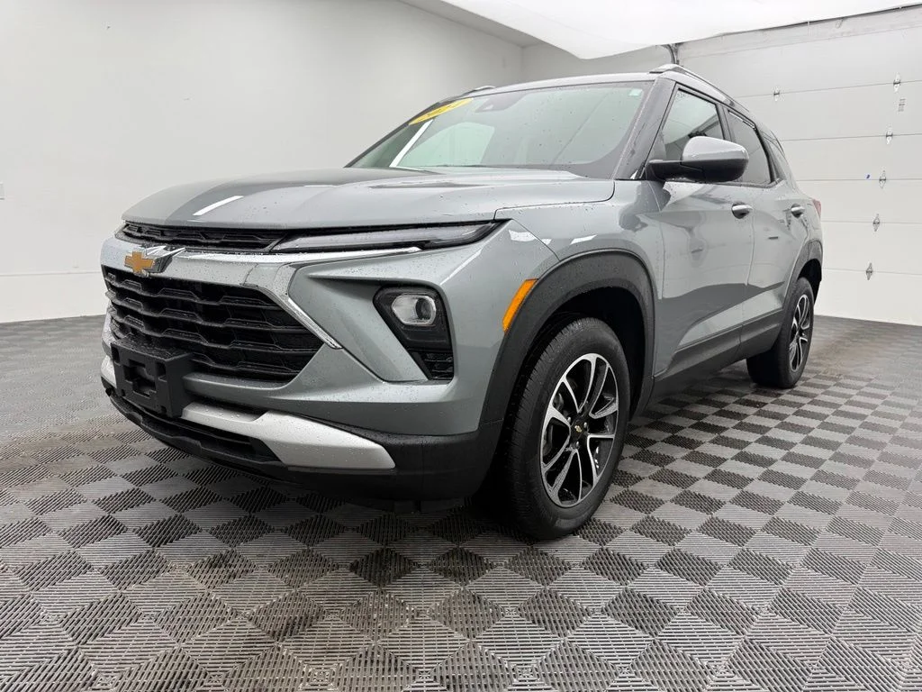 Used 2024 Gray Chevrolet LT image 13
