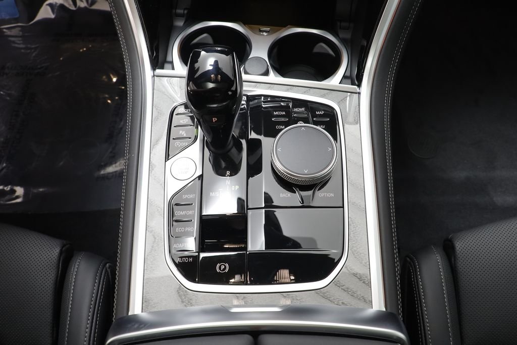 New 2026 Black Sapphire Metallic BMW 840 image 14