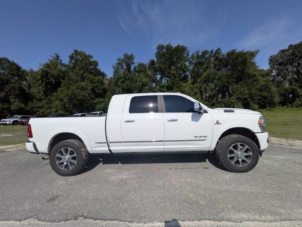Used 2022 White Ram Limited image 2