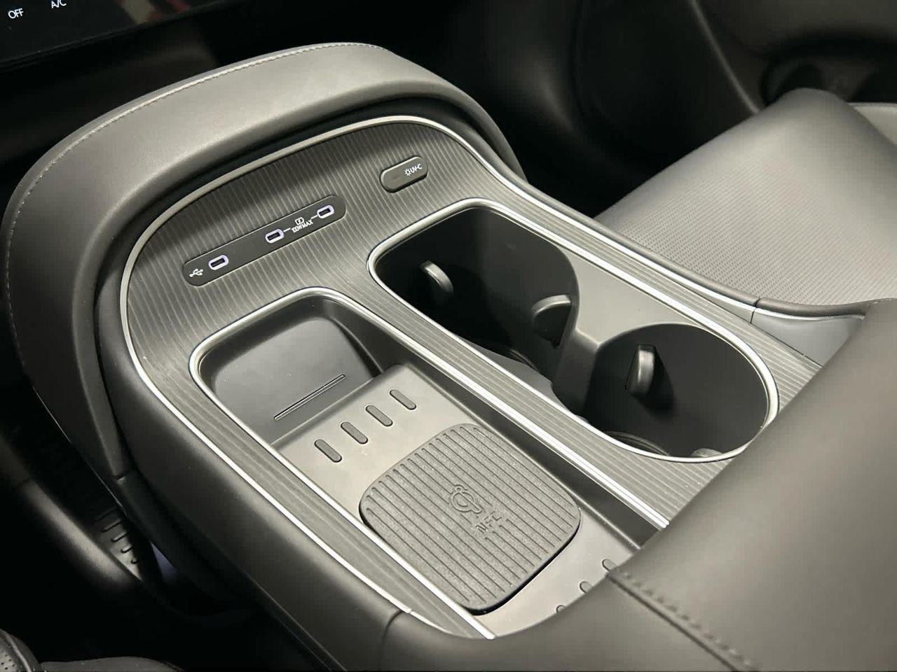 New 2026 Creamy White Pearl Hyundai Calligraphy AWD image 38