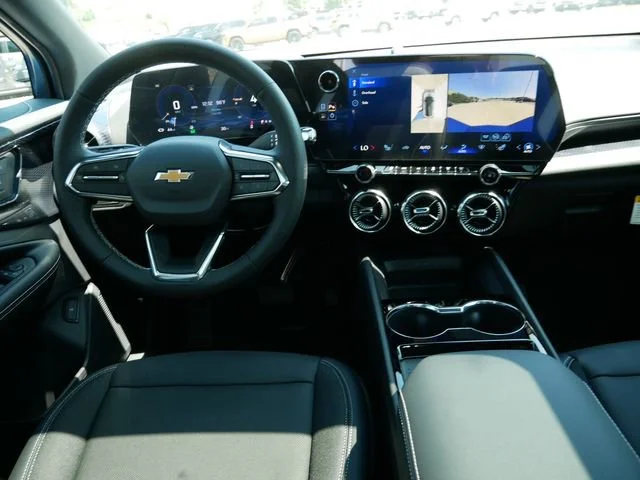 2025 Chevrolet Blazer EV LT - Photo 17