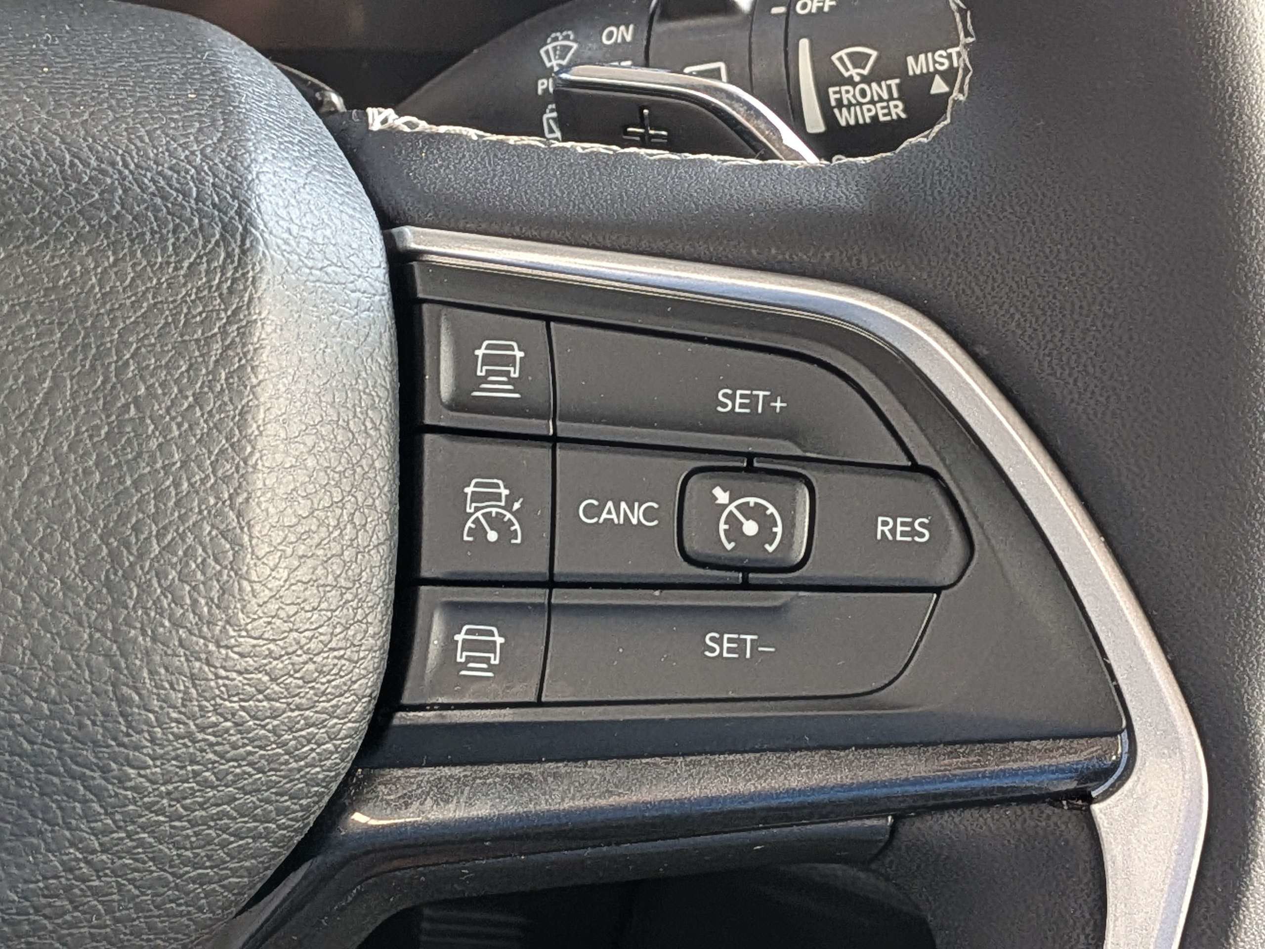 Used 2023 Black Jeep Laredo image 23