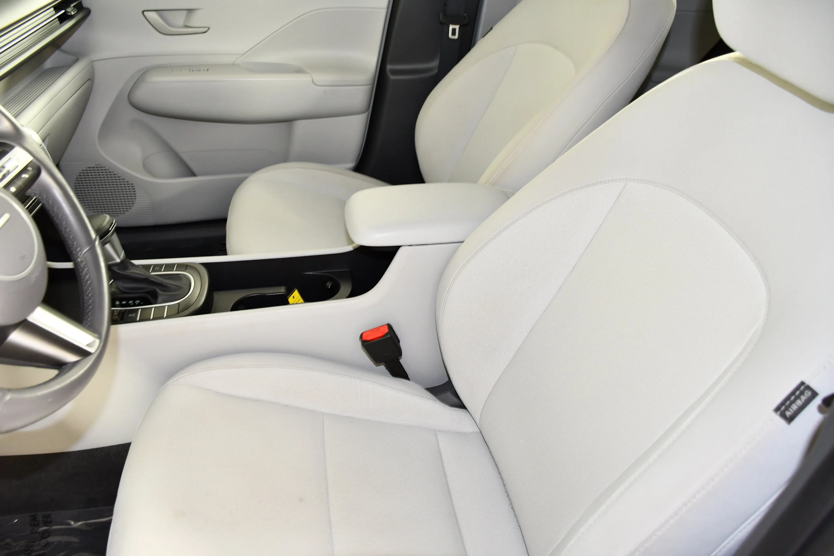 Used 2025 Abyss Black Pearl Hyundai SEL image 37