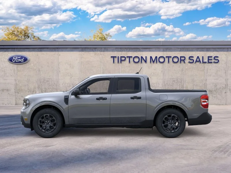 New 2026 Carbonized Gray Metallic Ford XLT image 3